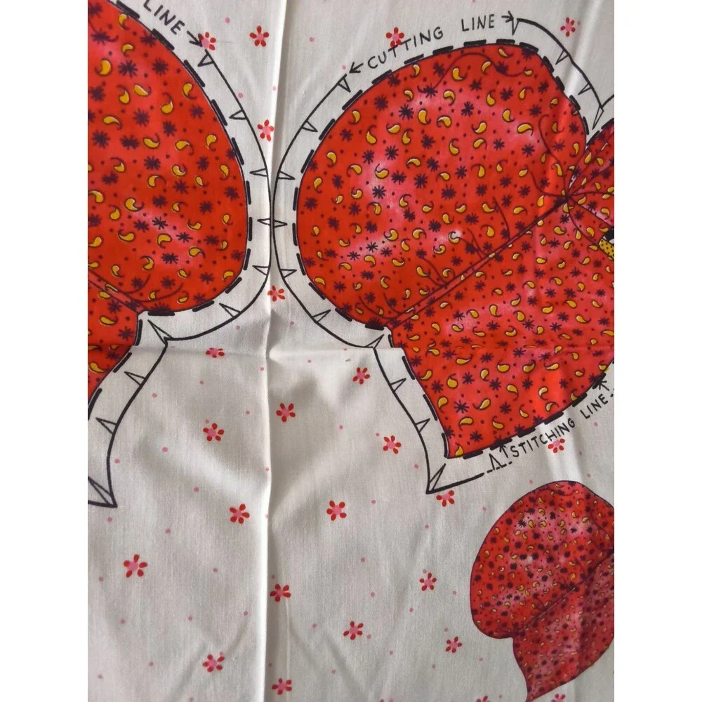 VINTAGE American Greetings Holly Hobby Style Fabric Panel Makes a Pillow